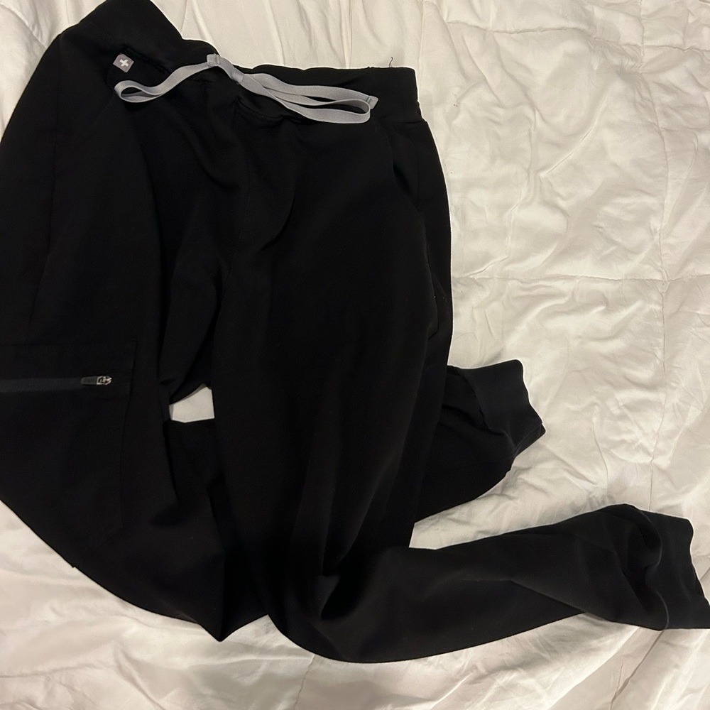 figs jogger scrub bottoms